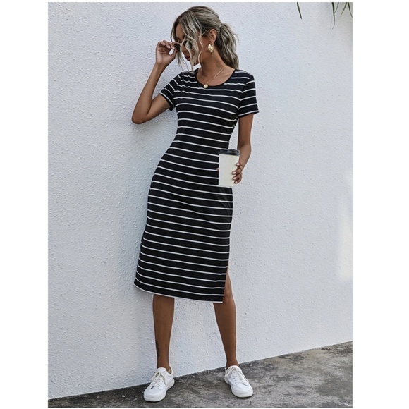 Striped Tee Shirt Dress Side Slits White on Black Short Sleeves - Picture 7 of 8